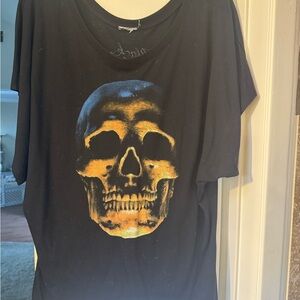 Black Women's Graphic Skull Tee - Yellow Skull Design